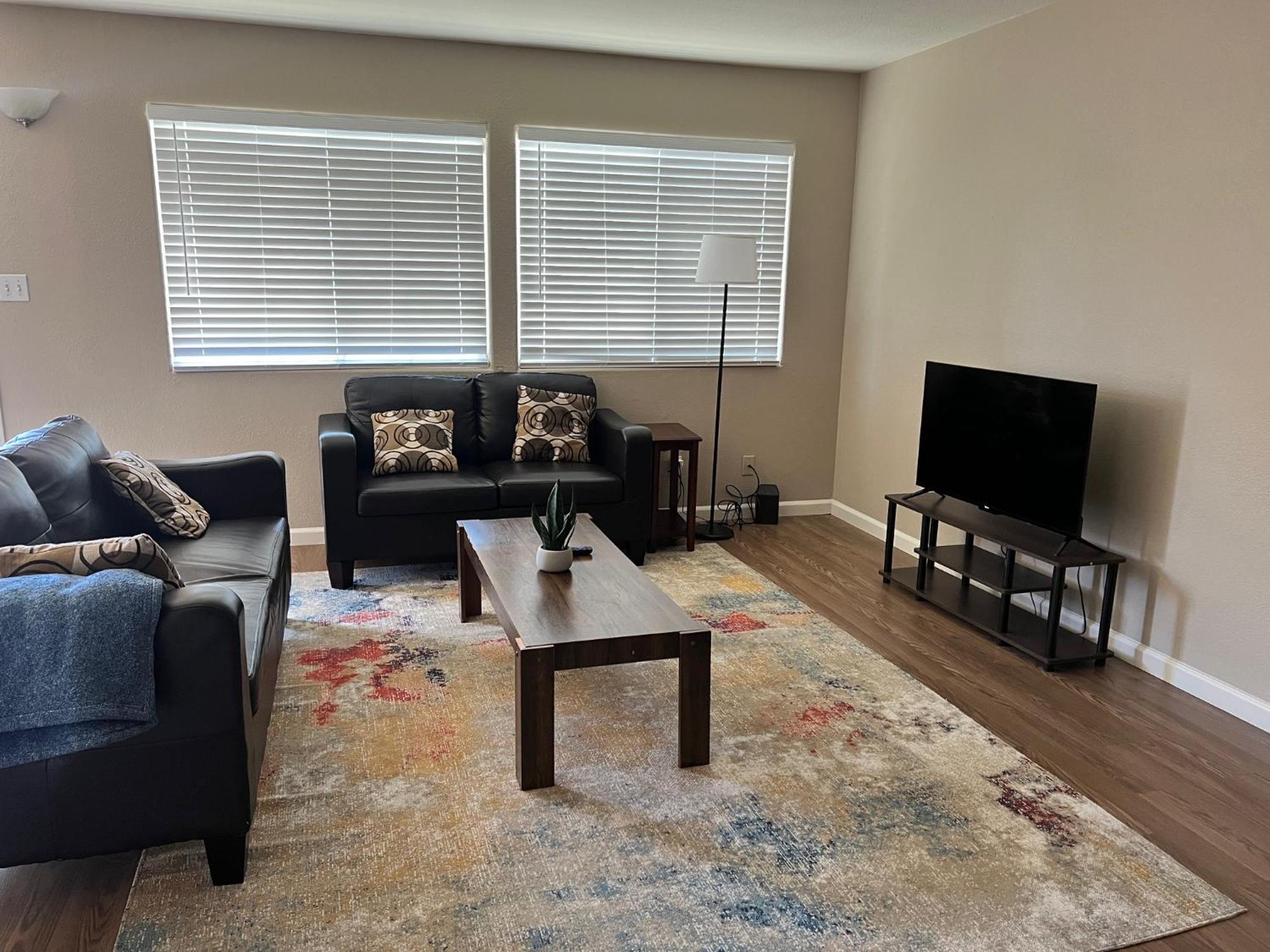 Serene 2Bed 1Bath Condo With Parking Fresno Dış mekan fotoğraf